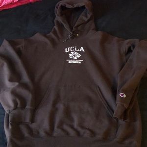 Champion UCLA hoodie size L